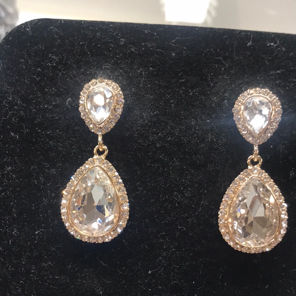 Crystal Rhinestone Teardrop Earrings 20$